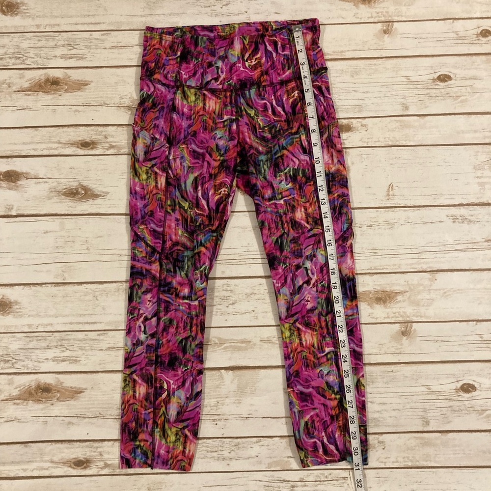 Lululemon Fast and Free High-Rise Crop 23"
5 Pocket Hyper Flow Pink Multi SZ6 - Picture 5 of 13